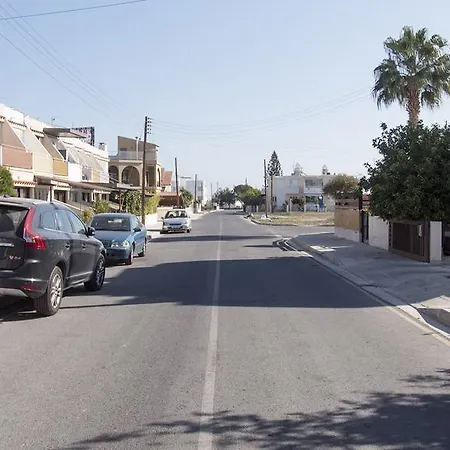 House In Livadia 22a Tatil Evi *